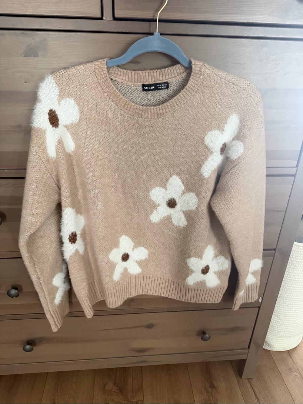 SHEIN Beige Floral Crewneck Sweater with White & Brown Flowers